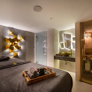 Hotel M Beach